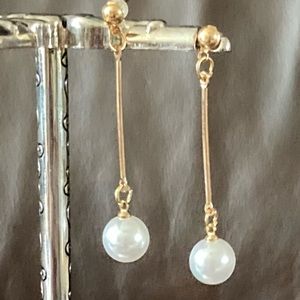 🐚 New Elegant, Classic Pearl and Gold Earrings